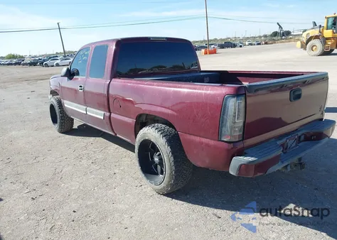 2003 Chevrolet Silverado 1500 Ls z USA, uszkodzony, nr VIN 2GCEC19V131394313